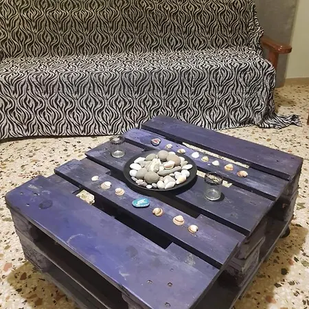 Nala's House * Leonídion